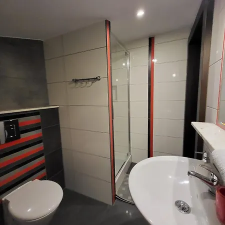 Krysztalowa Fogadó *