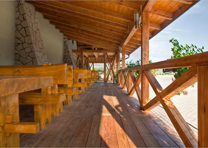 Kryształowa Józefów Zajazd