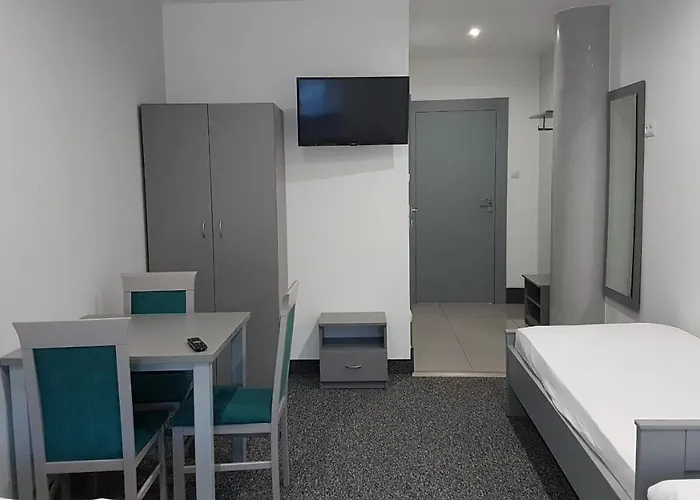 Kryształowa Józefów Zajazd *