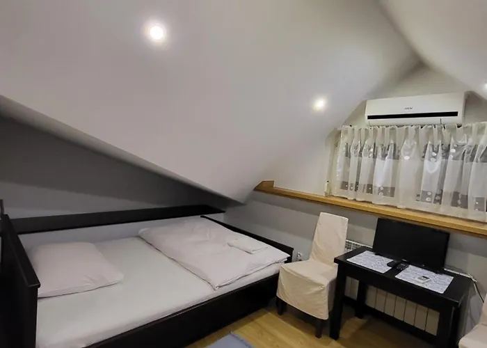 Zajazd Kryształowa Józefów