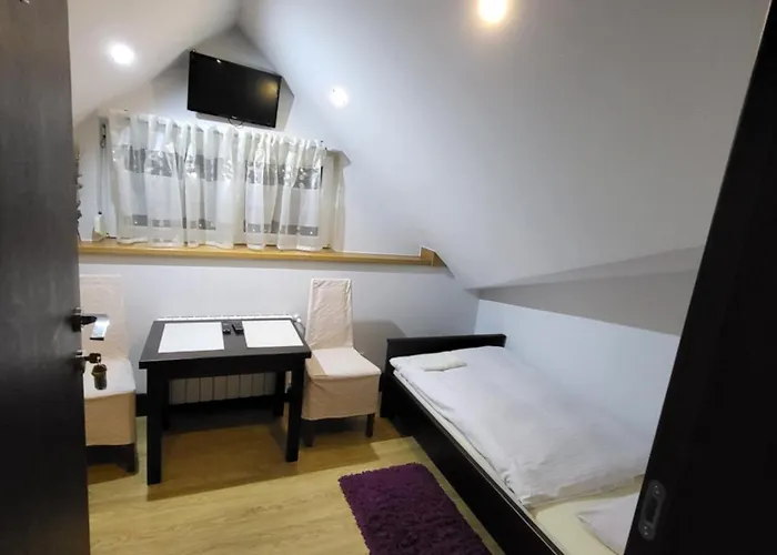 Zajazd Kryształowa Józefów *