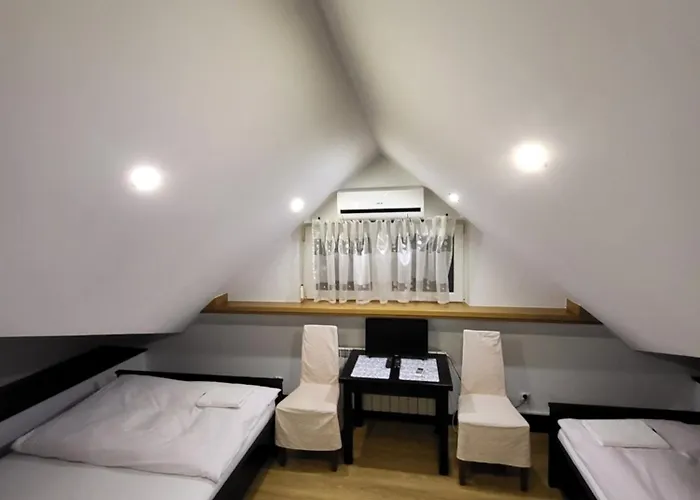 Zajazd Kryształowa Józefów Jozefow (Bilgoraj)