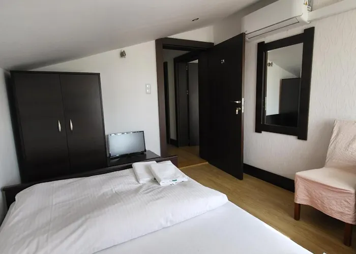 Kryształowa Józefów Zajazd Jozefow (Bilgoraj)