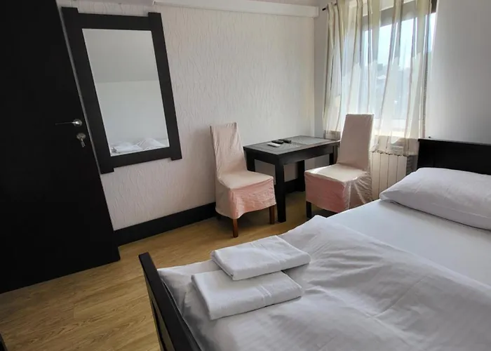 Kryształowa Józefów Zajazd *